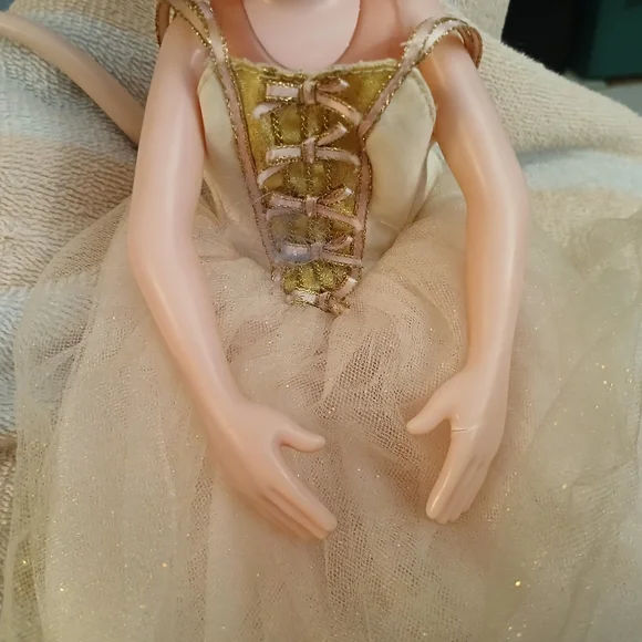 Angelina Ballerina - Picture 2 of 5